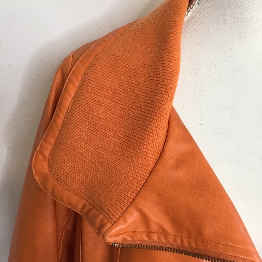 YOKI COLLECTION WOMEN ELEGANT VIBRANT ORANGE FAUX LEATHER COLLAR MOTO JACKET M - Picture 5 of 10